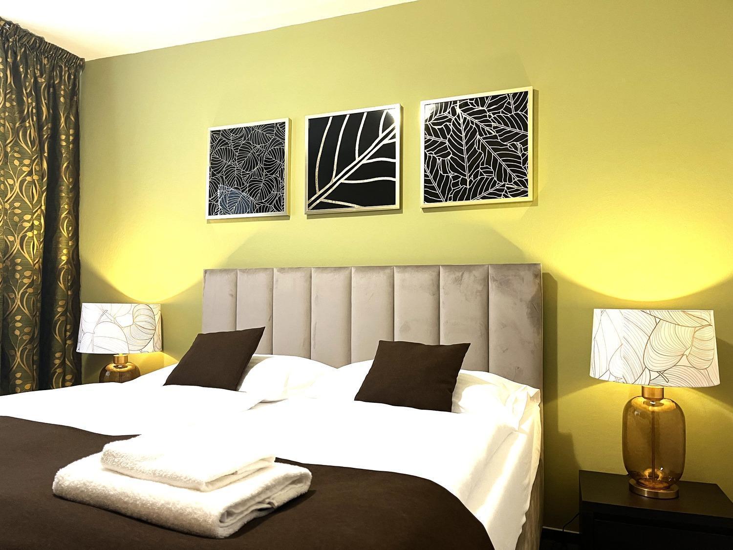 Hotel Zlaty Byk リマフスカー・ソボタ エクステリア 写真