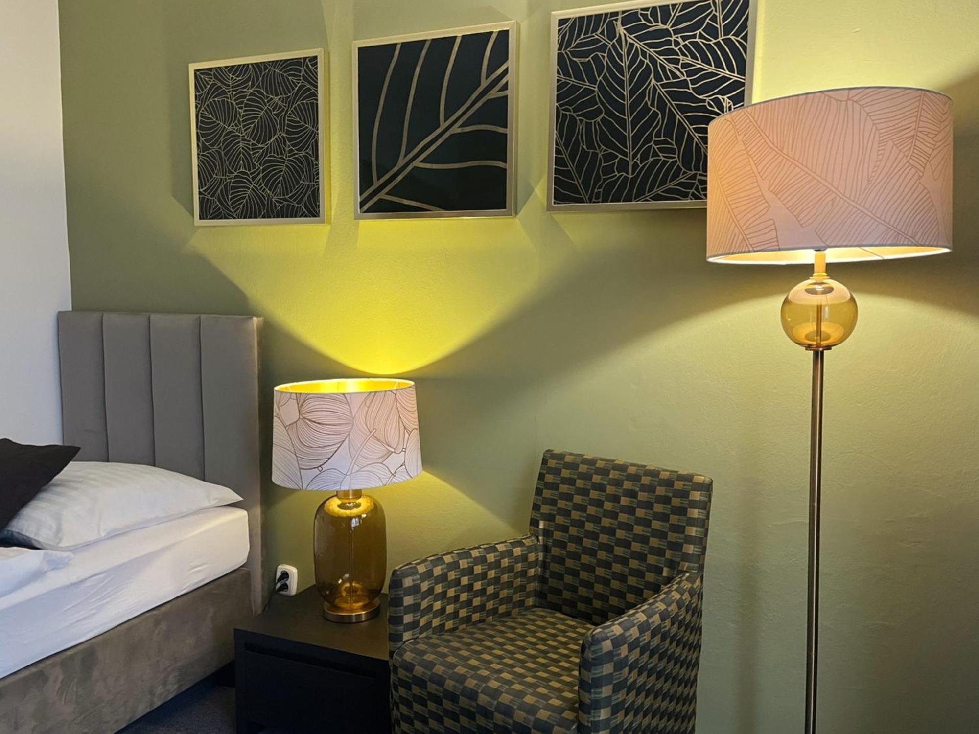 Hotel Zlaty Byk リマフスカー・ソボタ エクステリア 写真